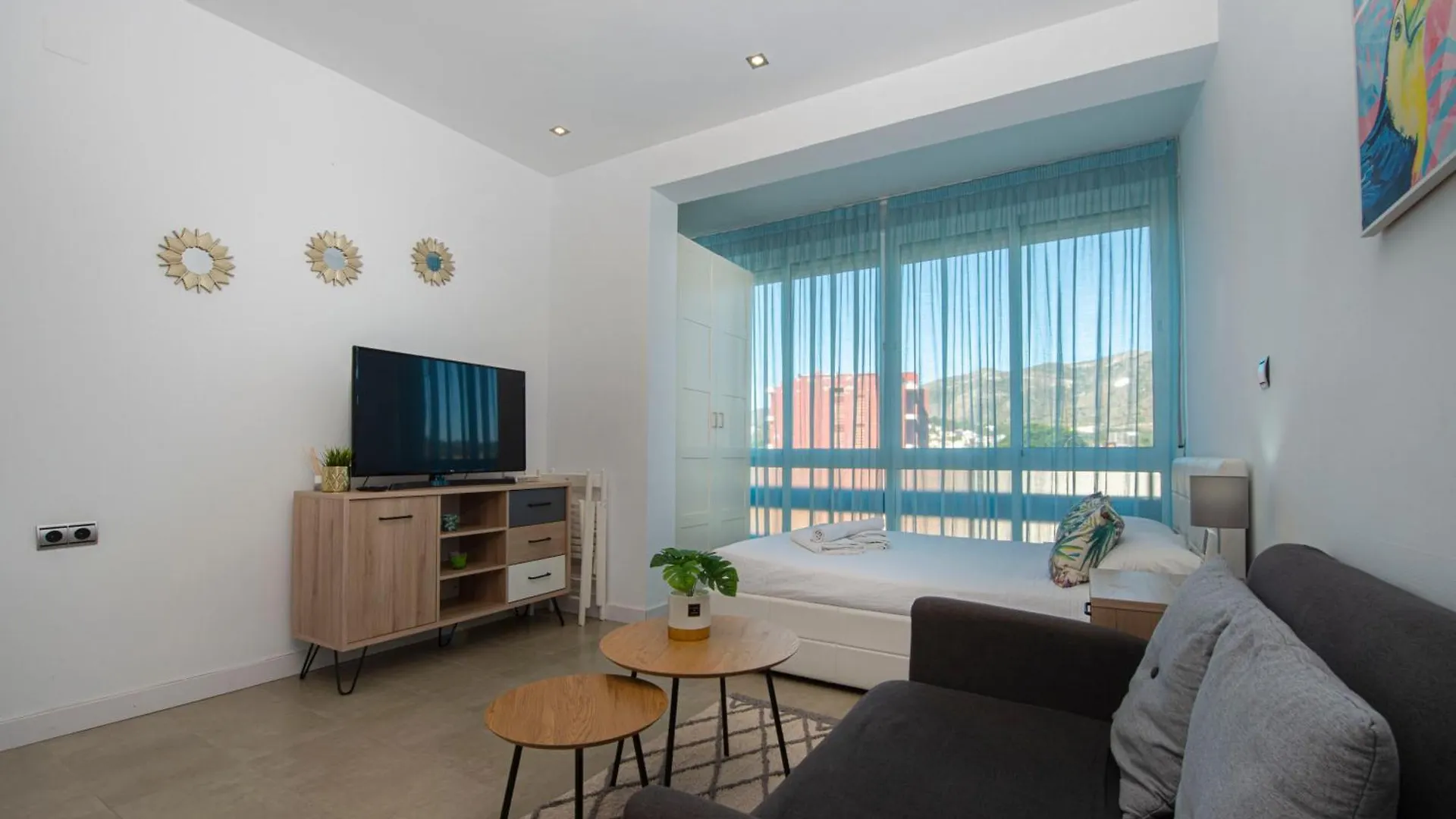 Estudio En Torremolinos Con Piscina 아파트